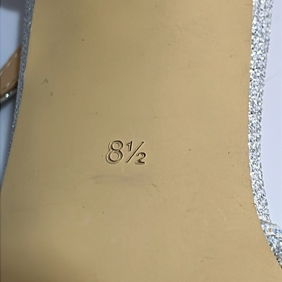 Badgley Mischka Womens Sliver Open Toe Kitten Heel Glitter Rhinestone Size 8.5 - Picture 9 of 16